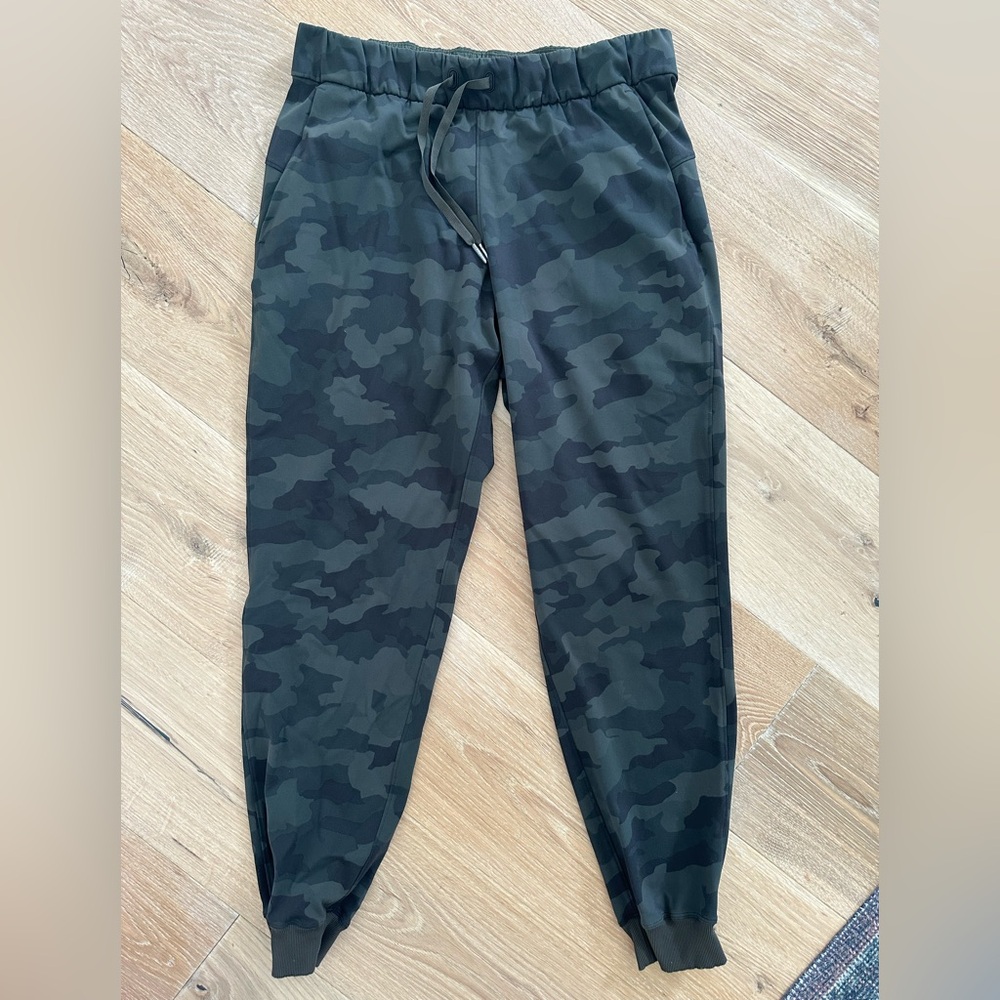 Women’s Lululemon Camouflage Joggers
